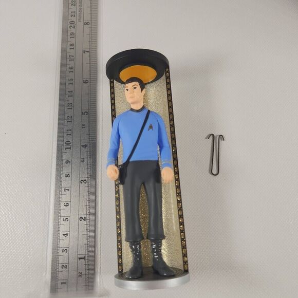 1997 Hallmark Keepsake Ornament Dr Leonard McCoy Star Trek NIB Christmas Figure - Picture 8 of 13